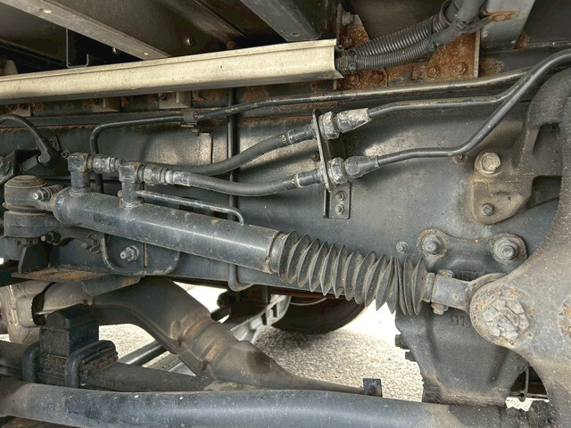 いすゞギガアルミウイング大型（10t）[写真33]