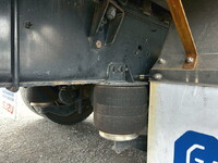 いすゞギガアルミウイング大型（10t）[写真35]