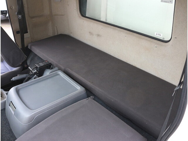 三菱ふそうファイター冷凍車（冷蔵車）中型（4t）[写真23]