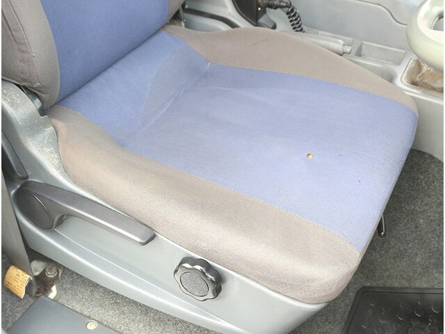 三菱ふそうファイター冷凍車（冷蔵車）中型（4t）[写真26]