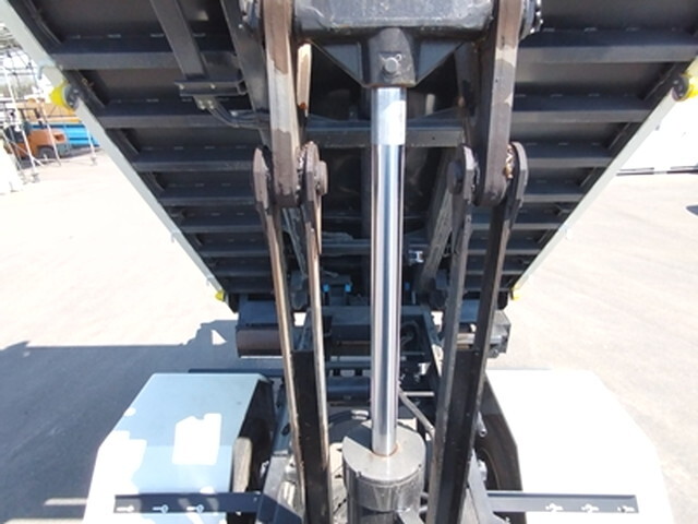 日野レンジャーローダーダンプ増トン（6t・8t）[写真09]