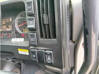 いすゞギガアルミウイング大型（10t）[写真24]