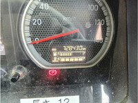 いすゞギガアルミウイング大型（10t）[写真25]