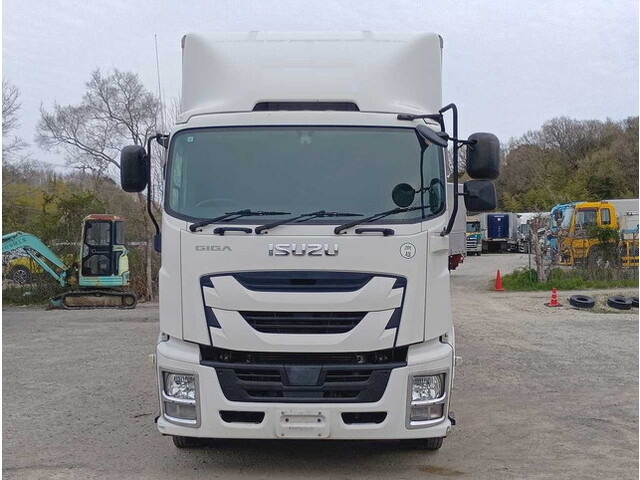 いすゞギガアルミウイング大型（10t）[写真05]