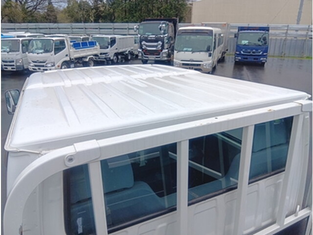 いすゞエルフダブルキャブ（Wキャブ）小型（2t・3t）[写真13]