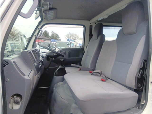 いすゞエルフダブルキャブ（Wキャブ）小型（2t・3t）[写真19]