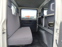 いすゞエルフダブルキャブ（Wキャブ）小型（2t・3t）[写真21]