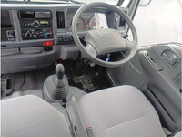 いすゞエルフダブルキャブ（Wキャブ）小型（2t・3t）[写真23]