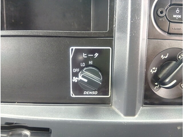 いすゞエルフダブルキャブ（Wキャブ）小型（2t・3t）[写真24]