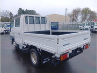 いすゞエルフダブルキャブ（Wキャブ）小型（2t・3t）[写真02]