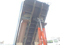 いすゞギガダンプ大型（10t）[写真11]