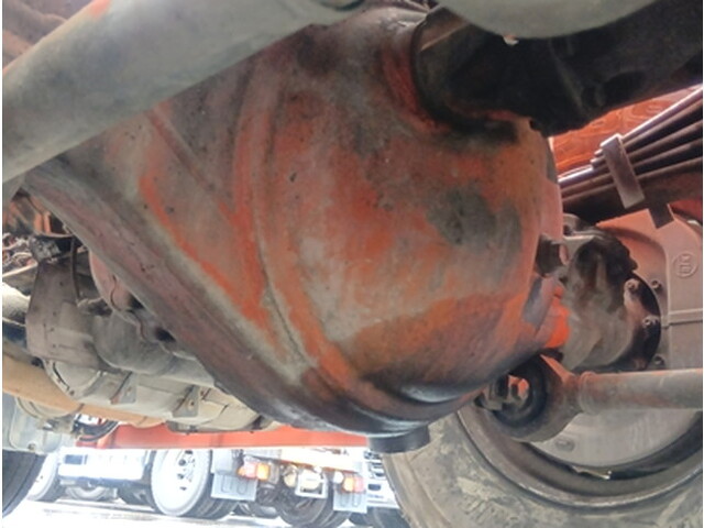 いすゞギガダンプ大型（10t）[写真12]