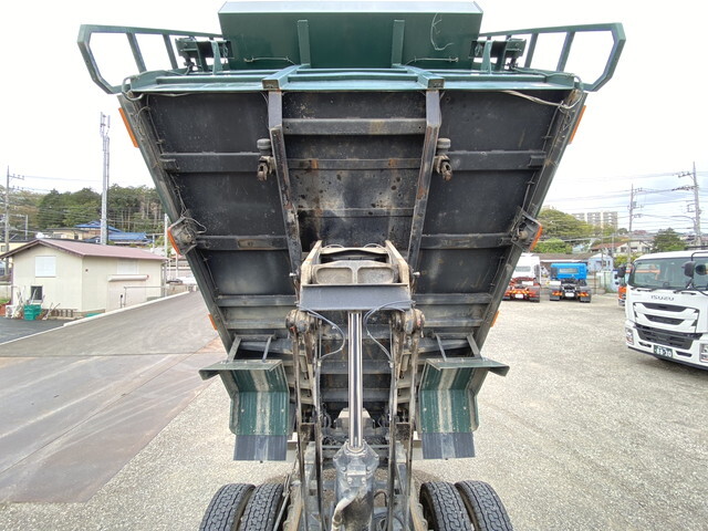 いすゞフォワードダンプ増トン（6t・8t）[写真13]