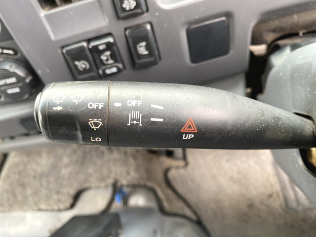 いすゞフォワードダンプ増トン（6t・8t）[写真27]