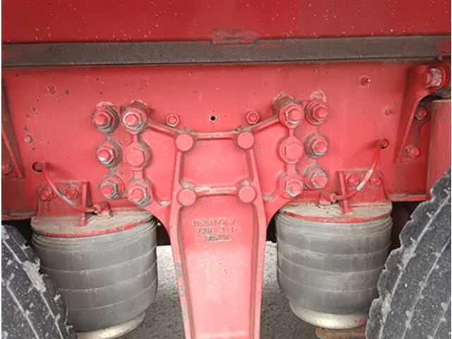 いすゞギガアルミブロック大型（10t）[写真10]