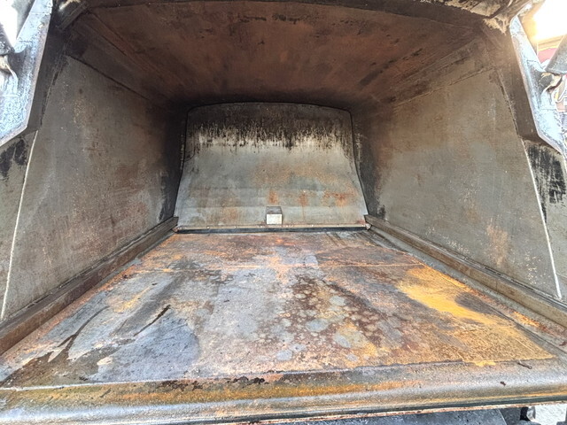 いすゞエルフパッカー車（塵芥車）小型（2t・3t）[写真14]