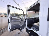 いすゞエルフパッカー車（塵芥車）小型（2t・3t）[写真38]