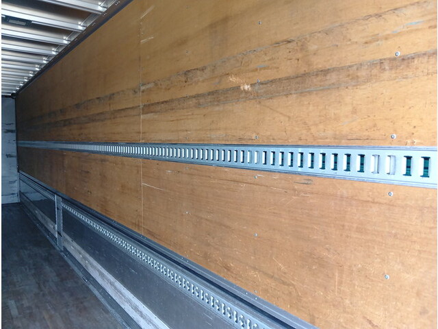 日野プロフィアアルミウイング大型（10t）[写真16]