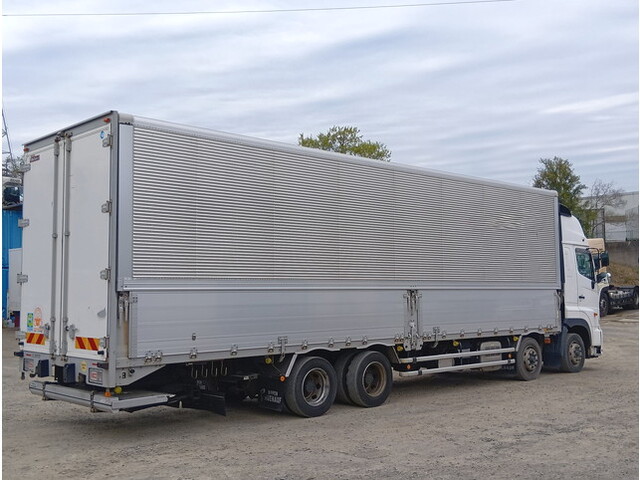 日野プロフィアアルミウイング大型（10t）[写真02]