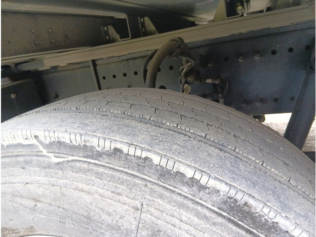 日野プロフィアアルミウイング大型（10t）[写真38]