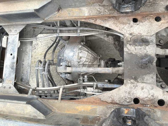 三菱ふそうスーパーグレートコンテナ専用車大型（10t）[写真20]