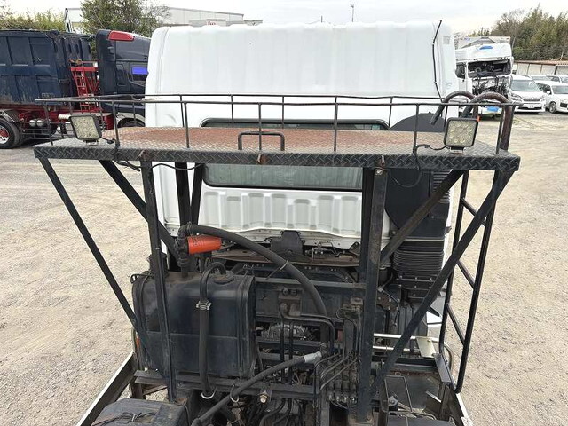 三菱ふそうスーパーグレートコンテナ専用車大型（10t）[写真22]