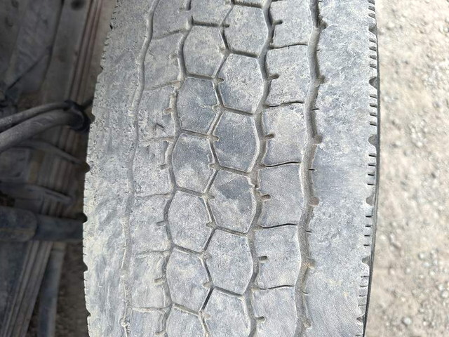 三菱ふそうスーパーグレートコンテナ専用車大型（10t）[写真26]