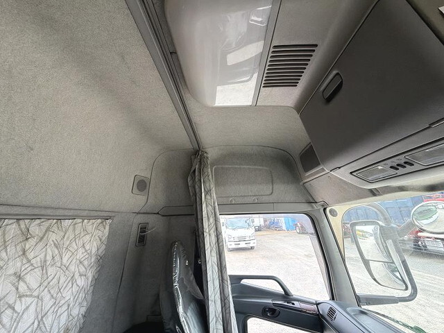 三菱ふそうスーパーグレートコンテナ専用車大型（10t）[写真39]