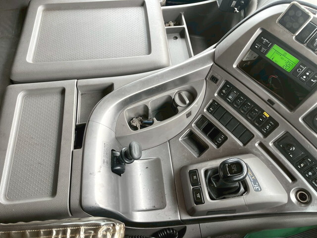 UDトラックスクオン冷凍車（冷蔵車）大型（10t）[写真22]