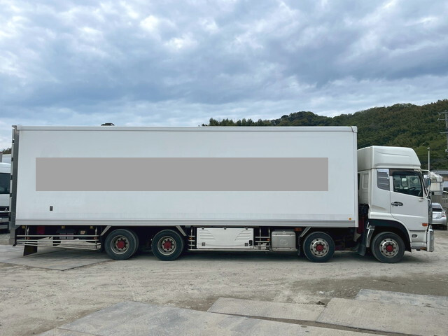 UDトラックスクオン冷凍車（冷蔵車）大型（10t）[写真04]