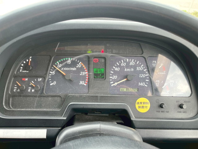 いすゞギガアルミブロック大型（10t）[写真20]