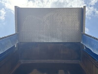 いすゞギガダンプ大型（10t）[写真12]