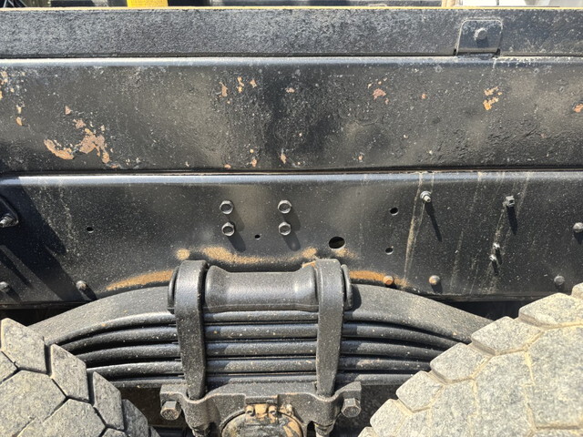 いすゞギガダンプ大型（10t）[写真23]