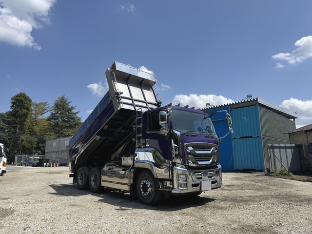 いすゞギガダンプ大型（10t）[写真03]