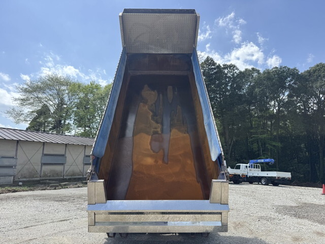 いすゞギガダンプ大型（10t）[写真09]