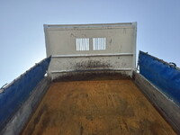 いすゞフォワードダンプ中型（4t）[写真12]