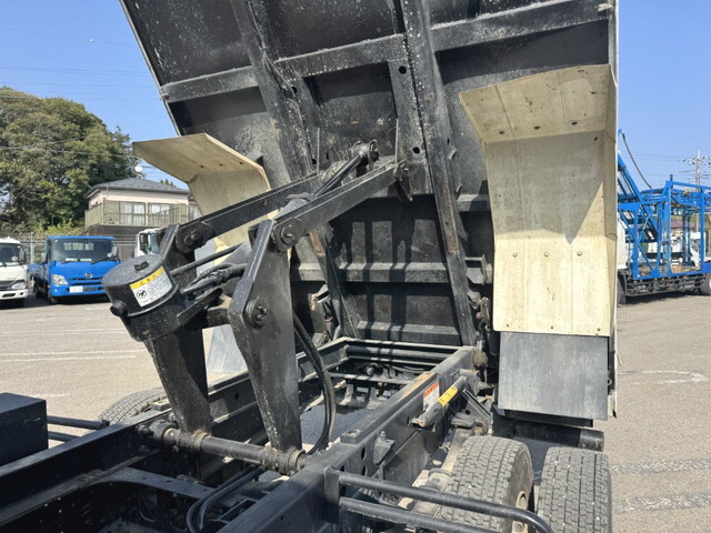 いすゞフォワードダンプ中型（4t）[写真14]