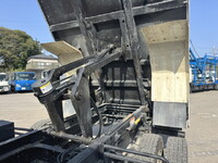 いすゞフォワードダンプ中型（4t）[写真15]