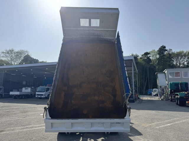 いすゞフォワードダンプ中型（4t）[写真09]