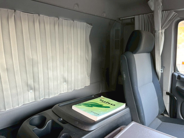 日野レンジャー家畜運搬車増トン（6t・8t）[写真18]