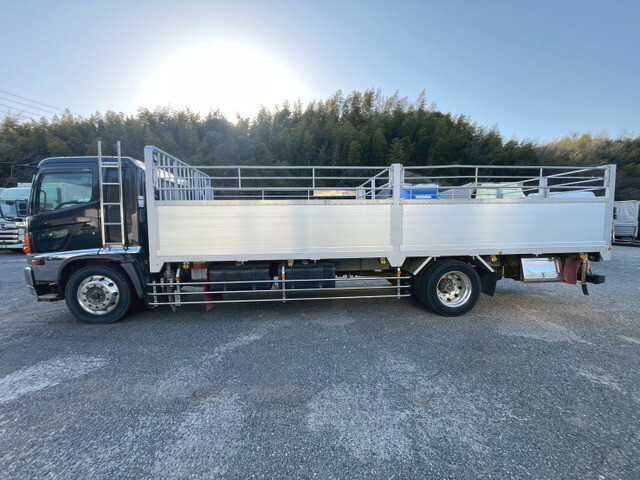 日野レンジャー家畜運搬車増トン（6t・8t）[写真05]