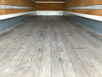 いすゞフォワードアルミバン中型（4t）[写真15]