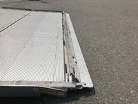 いすゞフォワードアルミバン中型（4t）[写真19]