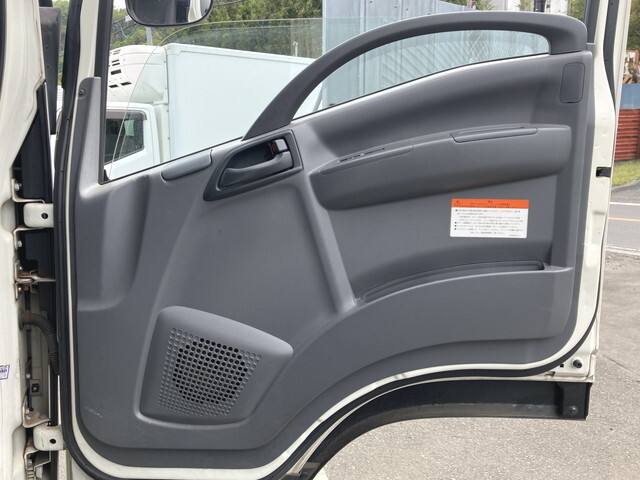 いすゞフォワードアルミバン中型（4t）[写真28]