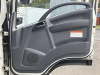 いすゞフォワードアルミバン中型（4t）[写真29]