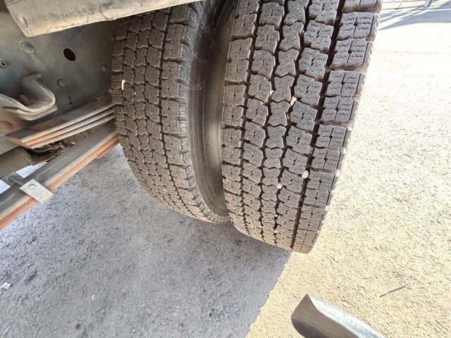 いすゞエルフクレーン4段小型（2t・3t）[写真16]