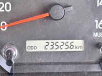 いすゞエルフクレーン4段小型（2t・3t）[写真33]