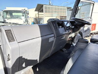 いすゞエルフクレーン4段小型（2t・3t）[写真38]