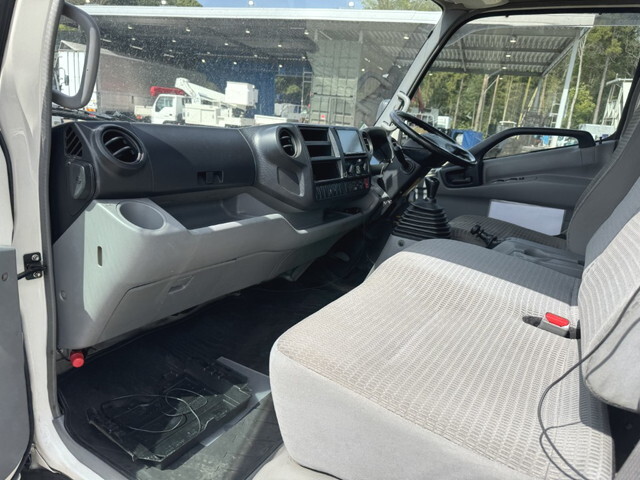 日野デュトロキャリアカー小型（2t・3t）[写真23]