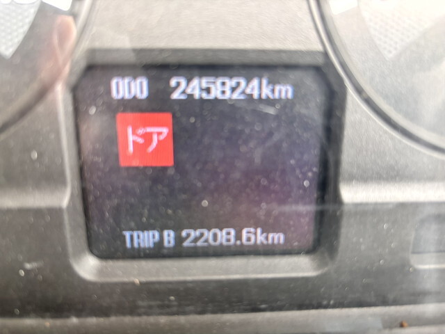 三菱ふそうファイターパッカー車（塵芥車）中型（4t）[写真35]